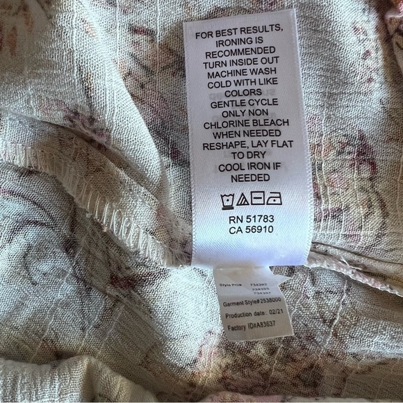 Maurices Flutter Sleeve Peasant-Style Blouse. Size: Small - Picture 9 of 12